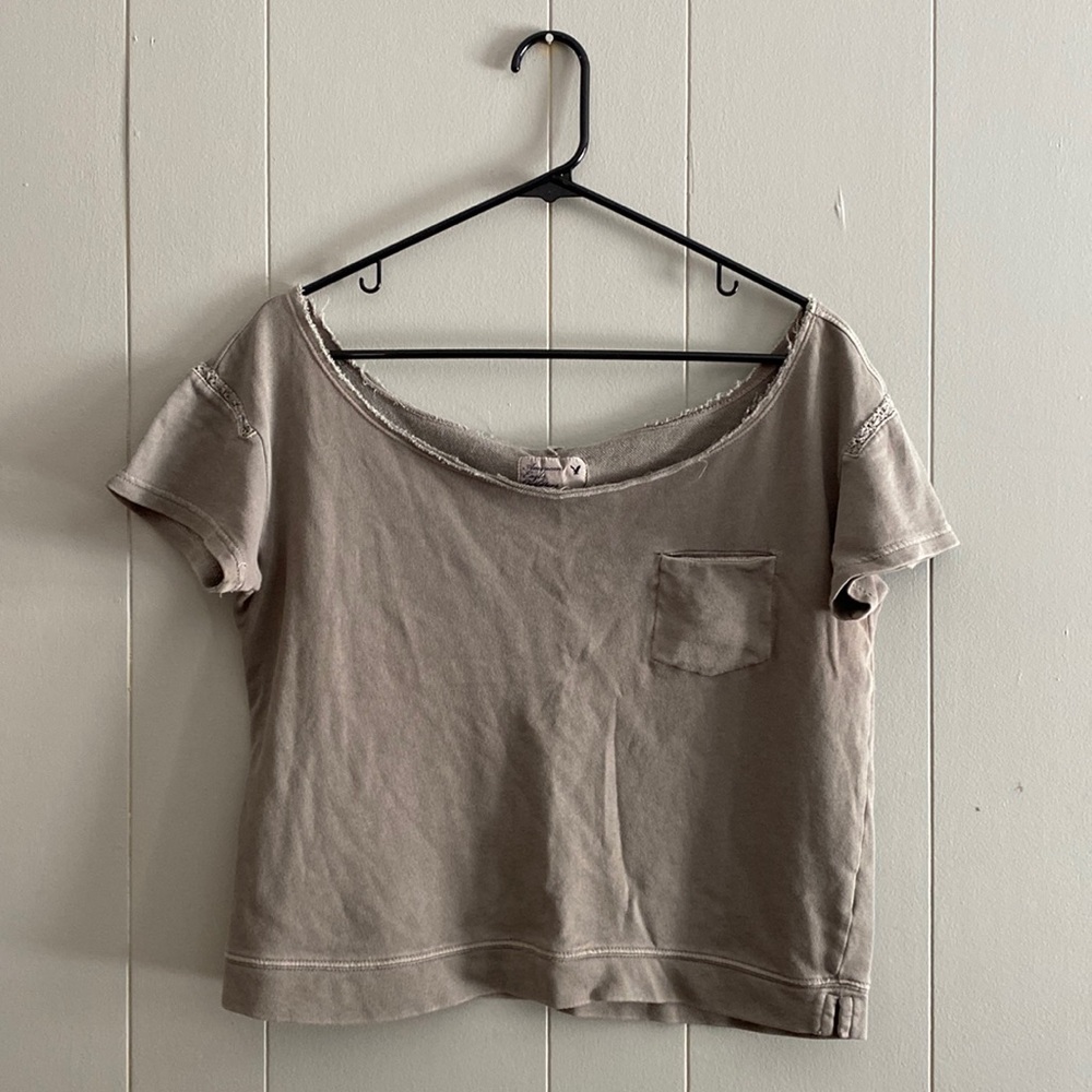 American Eagle off the shoulder cropped tee size L